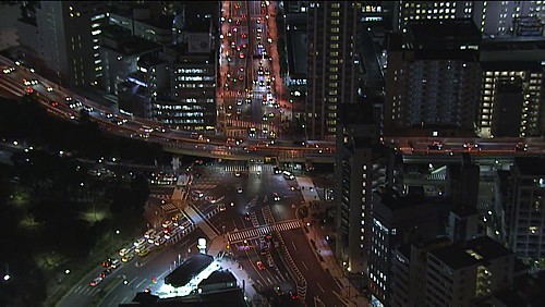 【東京タワー俯瞰風景】ヘッドライトの中の交差点